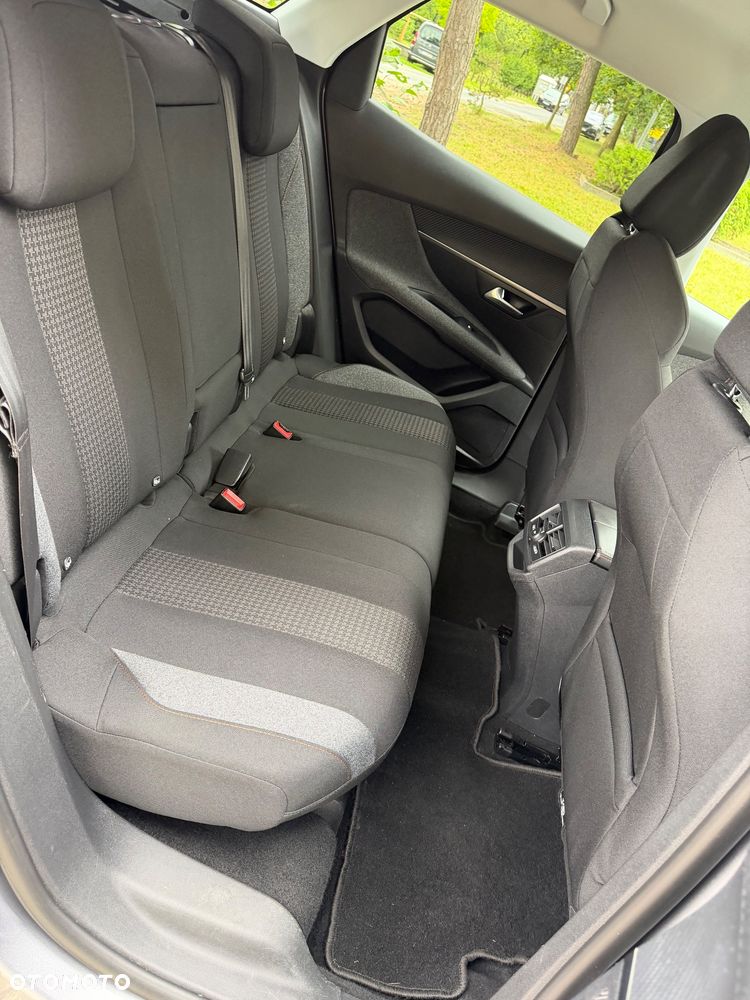 Peugeot 3008 - 19