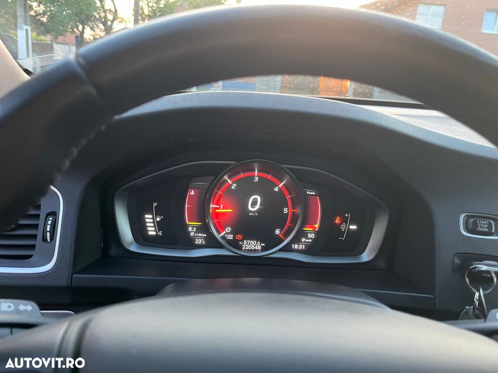Volvo V60 D2 Momentum - 5