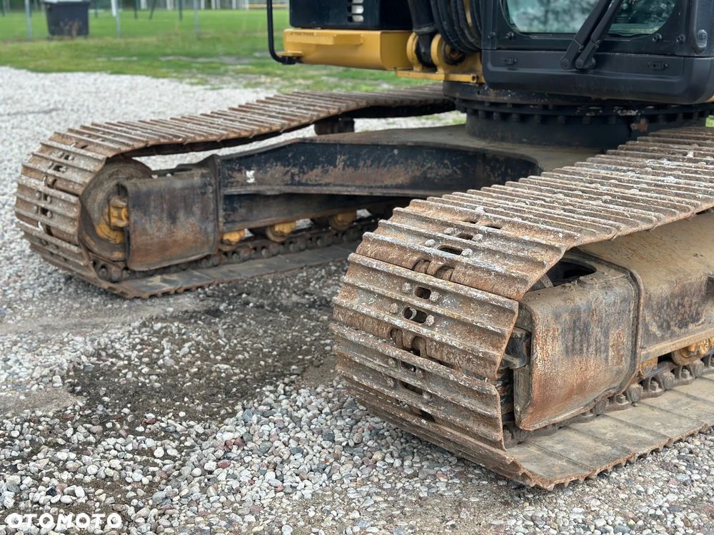 Caterpillar 324e - 6