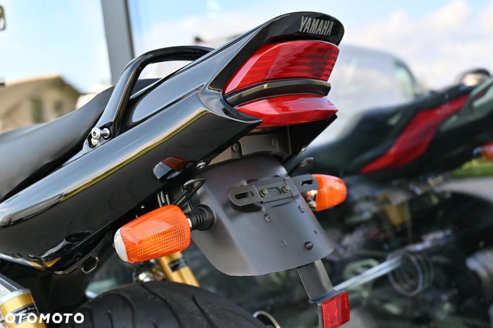 Yamaha XJR - 28