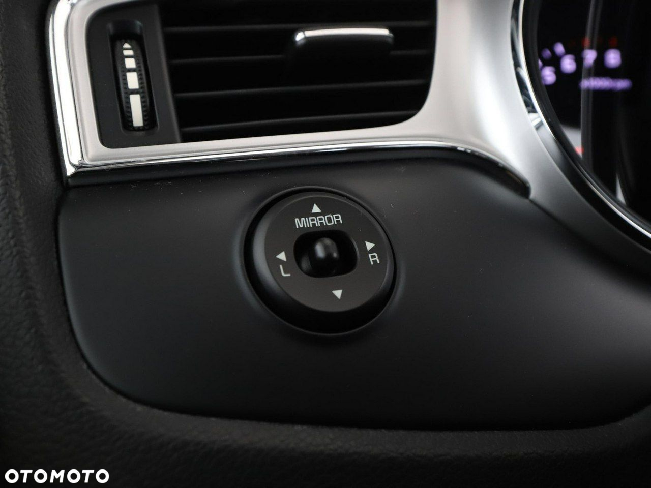 Kia Ceed 1.4 CVVT Dream Team Edition - 34