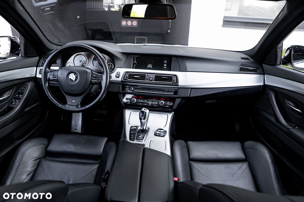 BMW Seria 5 535d Touring Sport-Aut - 28