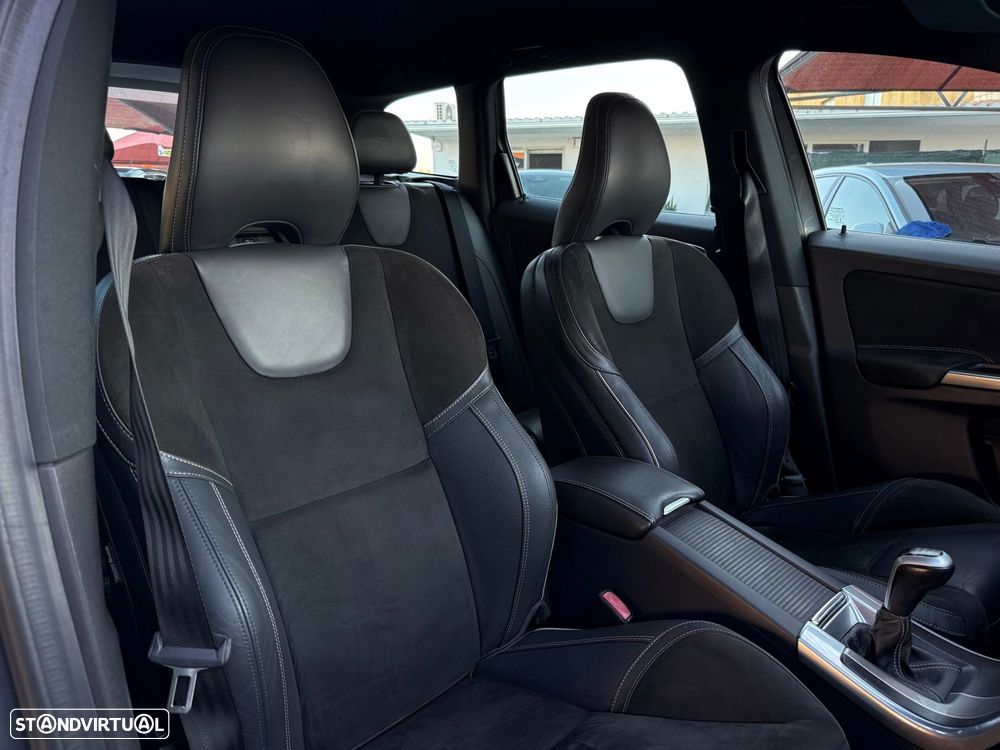 Volvo XC 60 2.0 D4 R-Design - 9