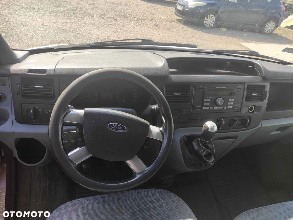 Ford Transit - 10