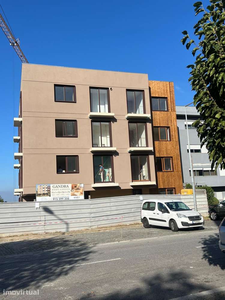 Apartamento  Novo T1+1 Maia, com Garagem, Pronto em  90 dias - Grande imagem: 2/26