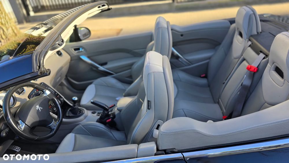 Peugeot 308 CC - 8