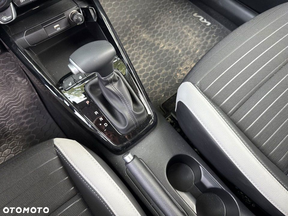 Kia Stonic - 26