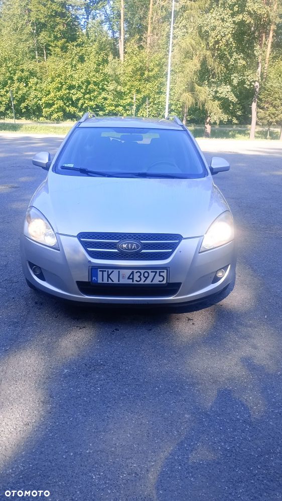 Kia Ceed - 1