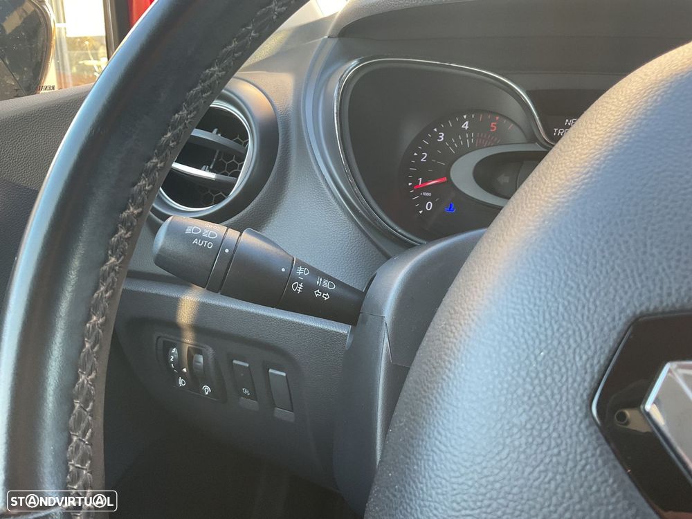 Renault Captur 1.0 TCe Exclusive - 33