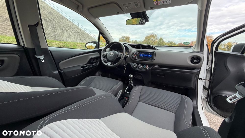 Toyota Yaris - 7