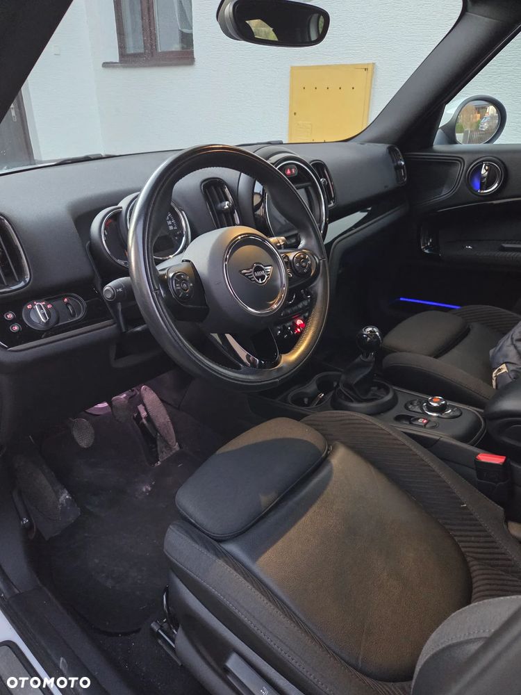 MINI Countryman - 24
