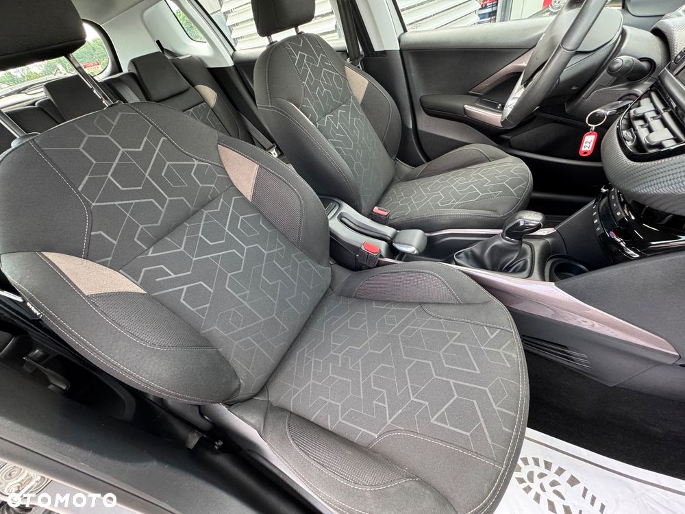 Peugeot 2008 1.2 Pure Tech Style - 14