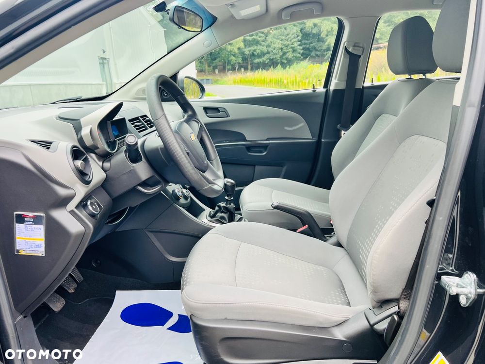 Chevrolet Aveo 1.2 LT - 20
