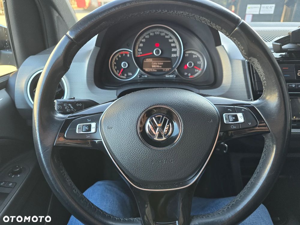 Volkswagen up! 1.0 TSI high - 12