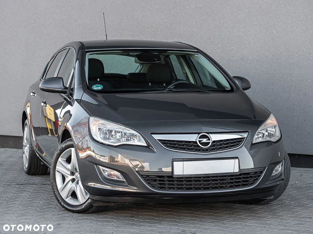 Opel Astra - 2