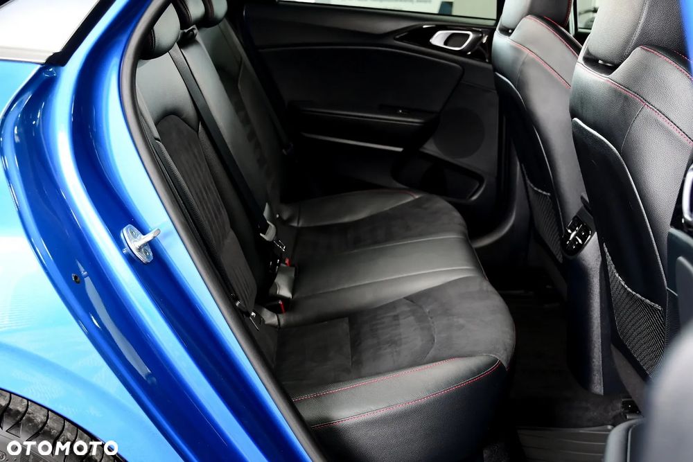 Kia ProCeed 1.6 T-GDI DCT7 OPF GT - 23