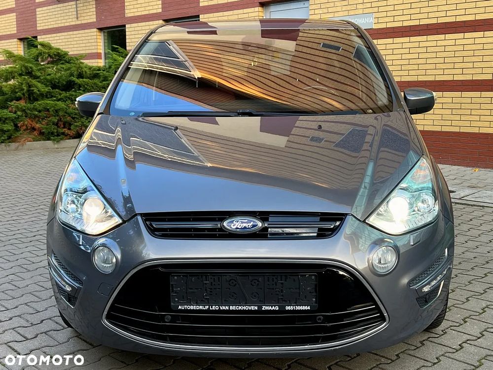 Ford S-Max - 16