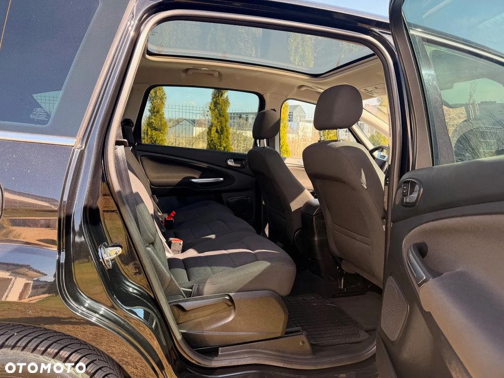 Ford S-Max 2.0 TDCi DPF Titanium - 19