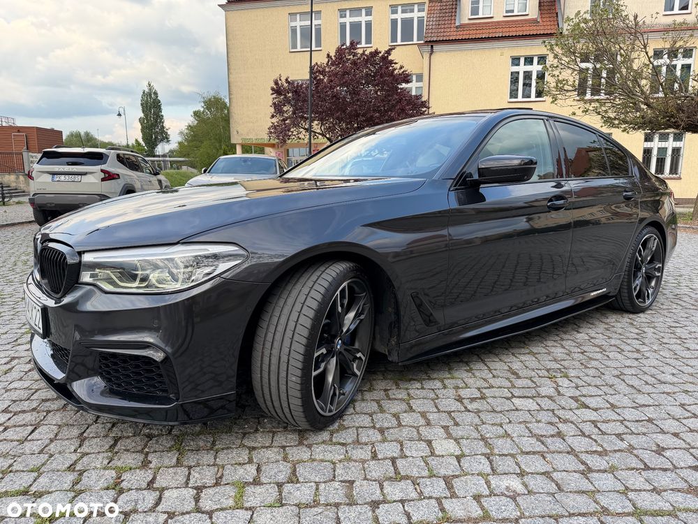 BMW Seria 5 M550i xDrive - 2