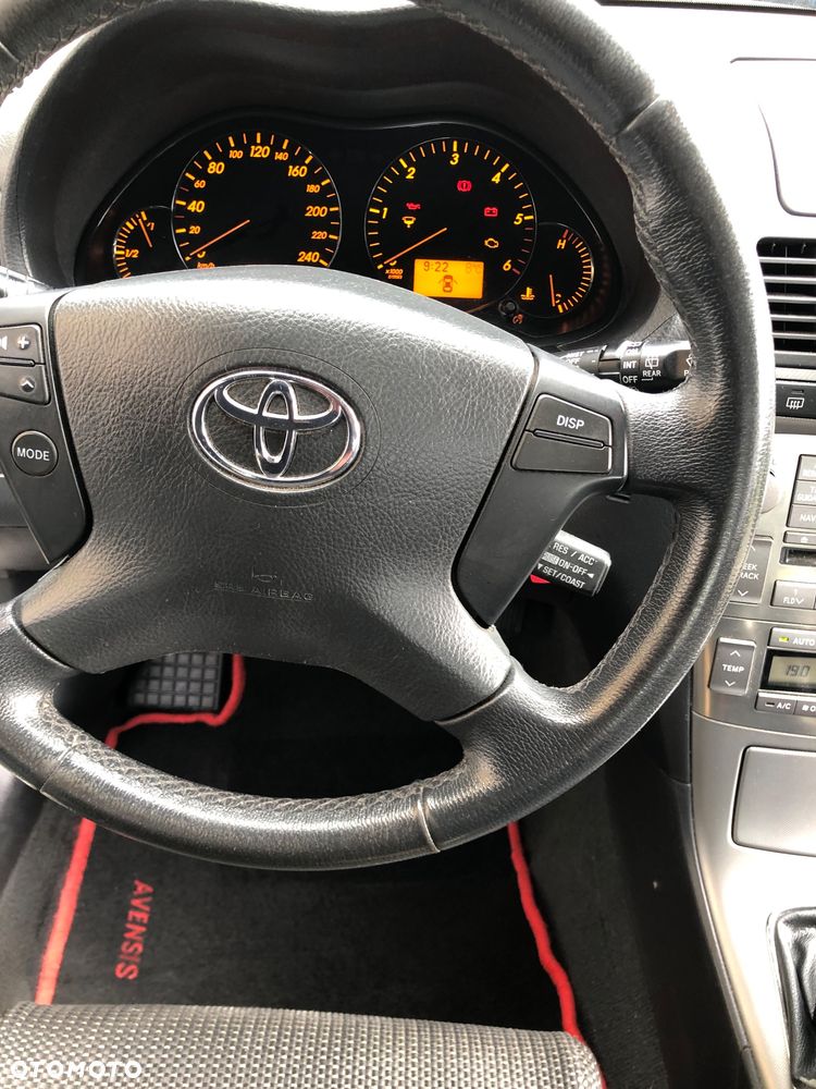 Toyota Avensis 2.0 D-4D - 9