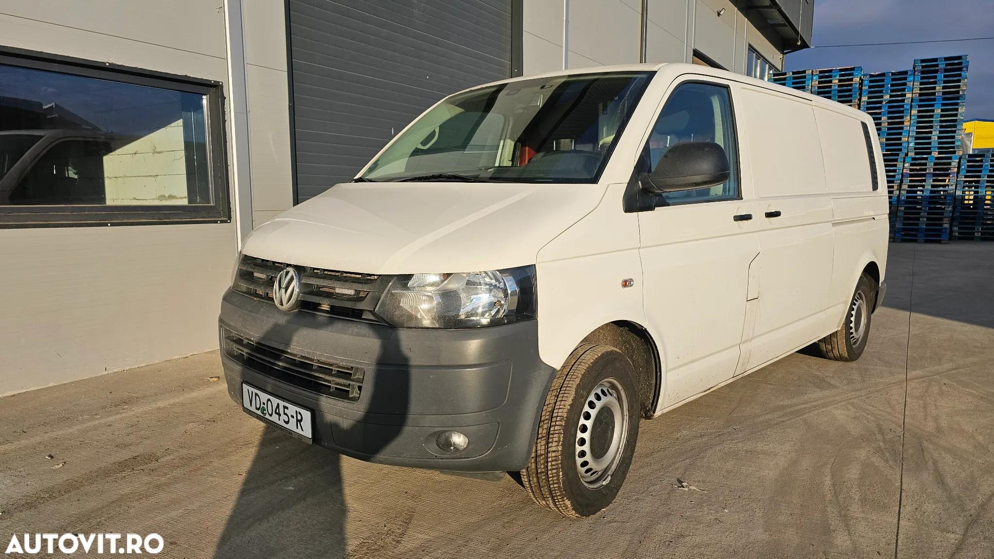Volkswagen Transporter - 11