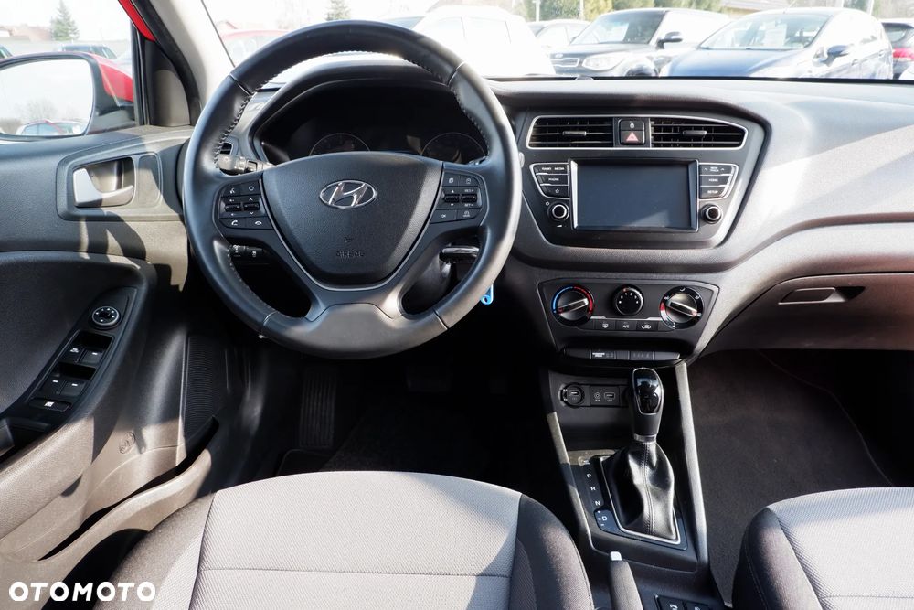 Hyundai i20 1.0 T-GDI Comfort DCT - 14