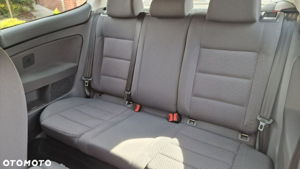 Volkswagen Golf - 9