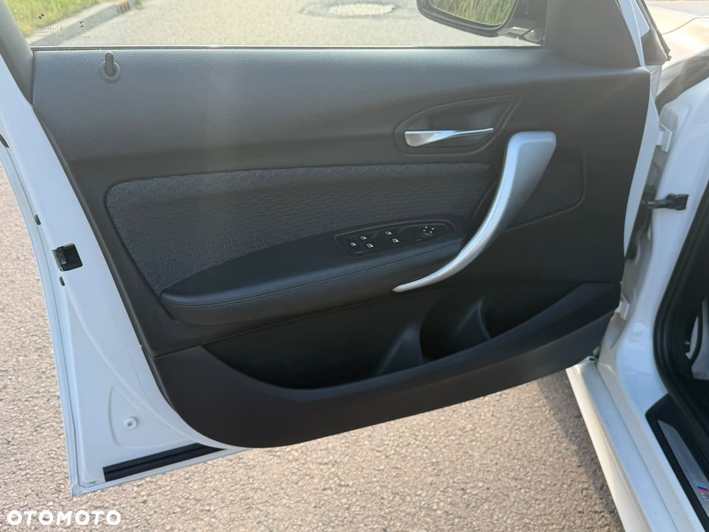 BMW Seria 1 116d - 16
