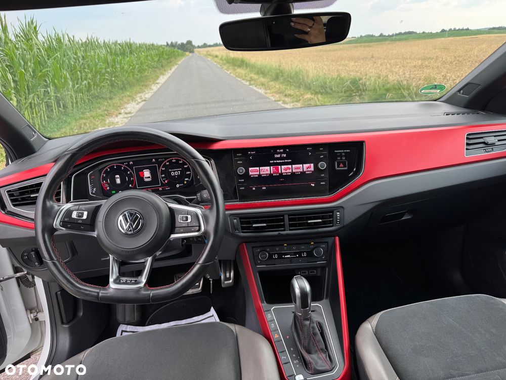 Volkswagen Polo 2.0 TSI DSG GTI - 22