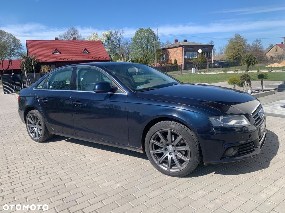 Audi A4 Limousine - 2