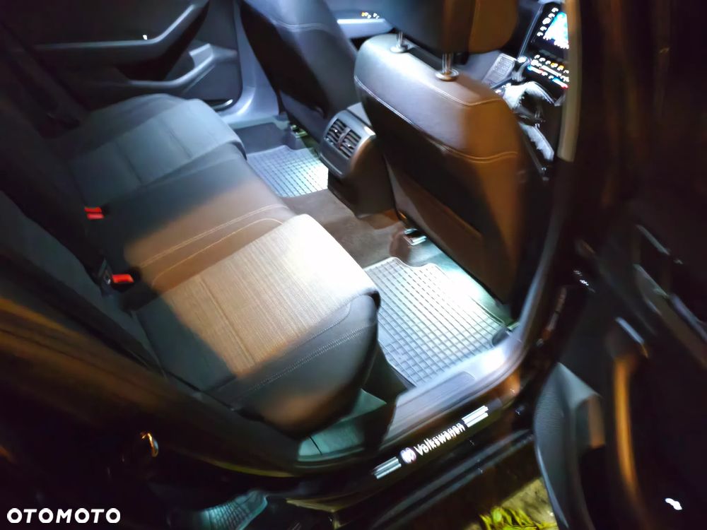 Volkswagen Passat 1.5 TSI EVO Business - 40