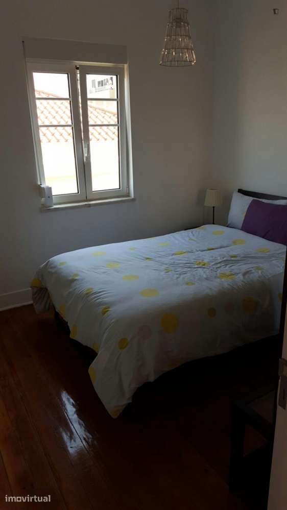 Quarto - localizado em Ajuda Lisbon - Grande imagem: 2/13