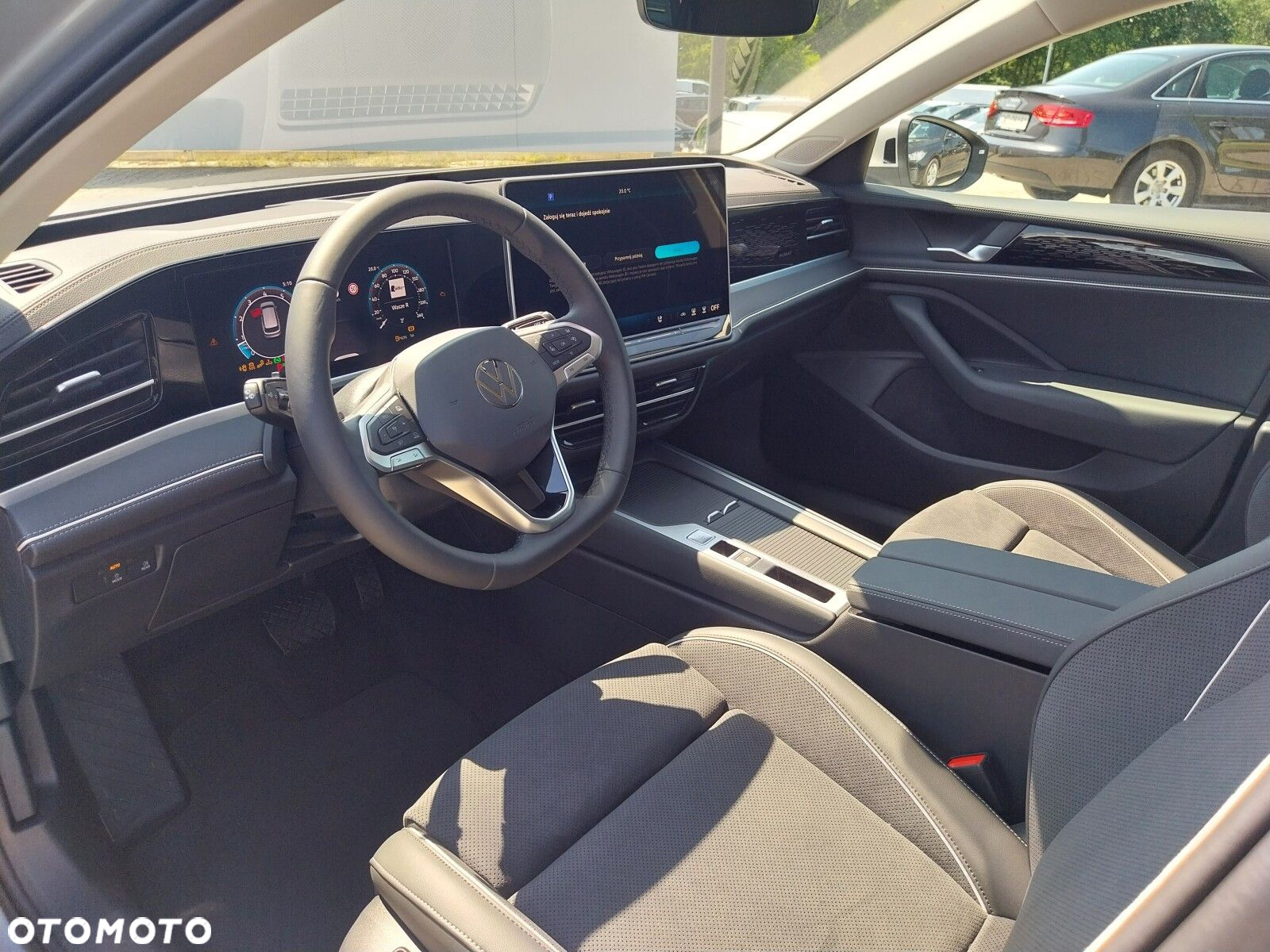 Volkswagen Passat - 12