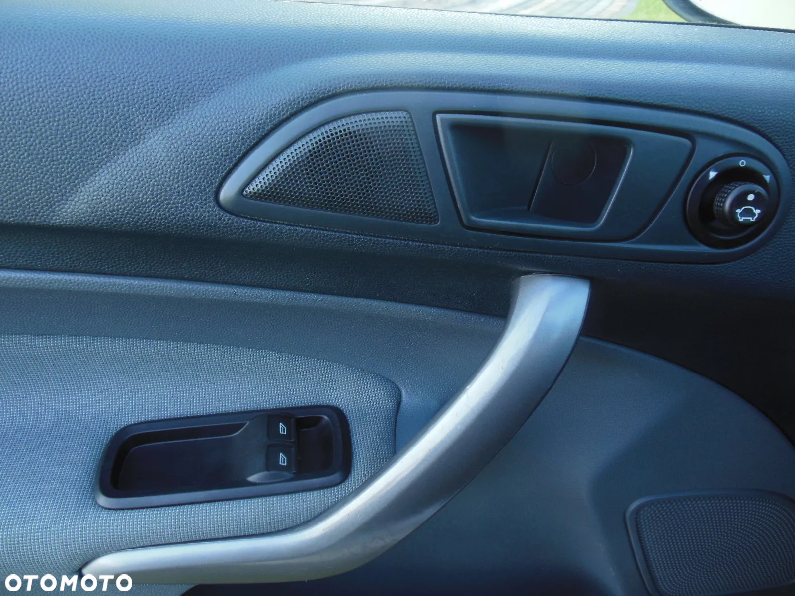 Ford Fiesta 1.25 Trend EU5 - 19