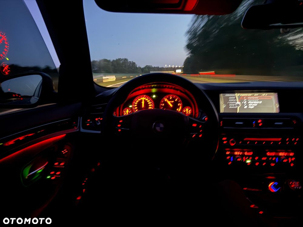 BMW Seria 5 520d Efficient Dynamics Edition - 30