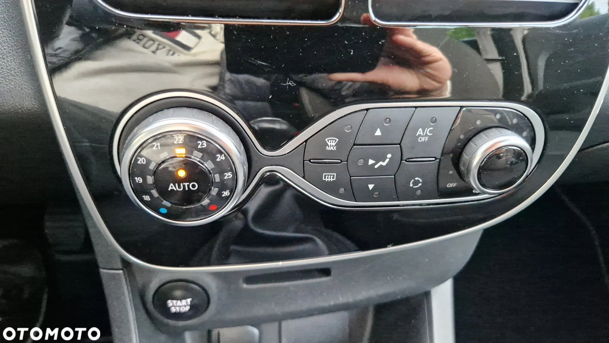Renault Clio 1.2 16V 75 Limited - 19
