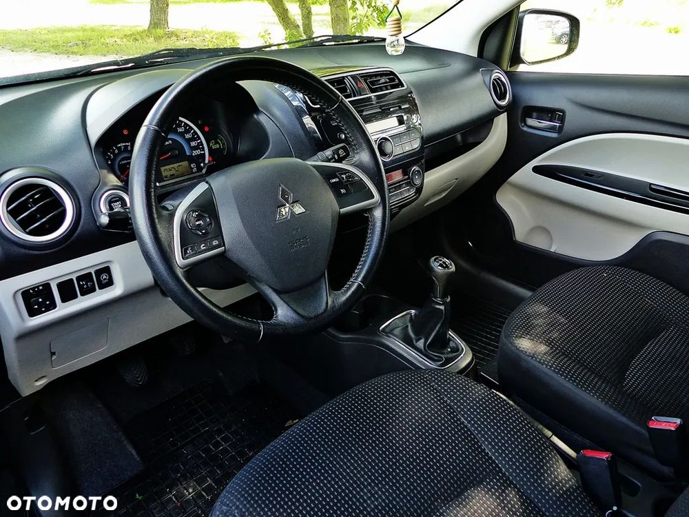 Mitsubishi Space Star 1.2 Intense - 18