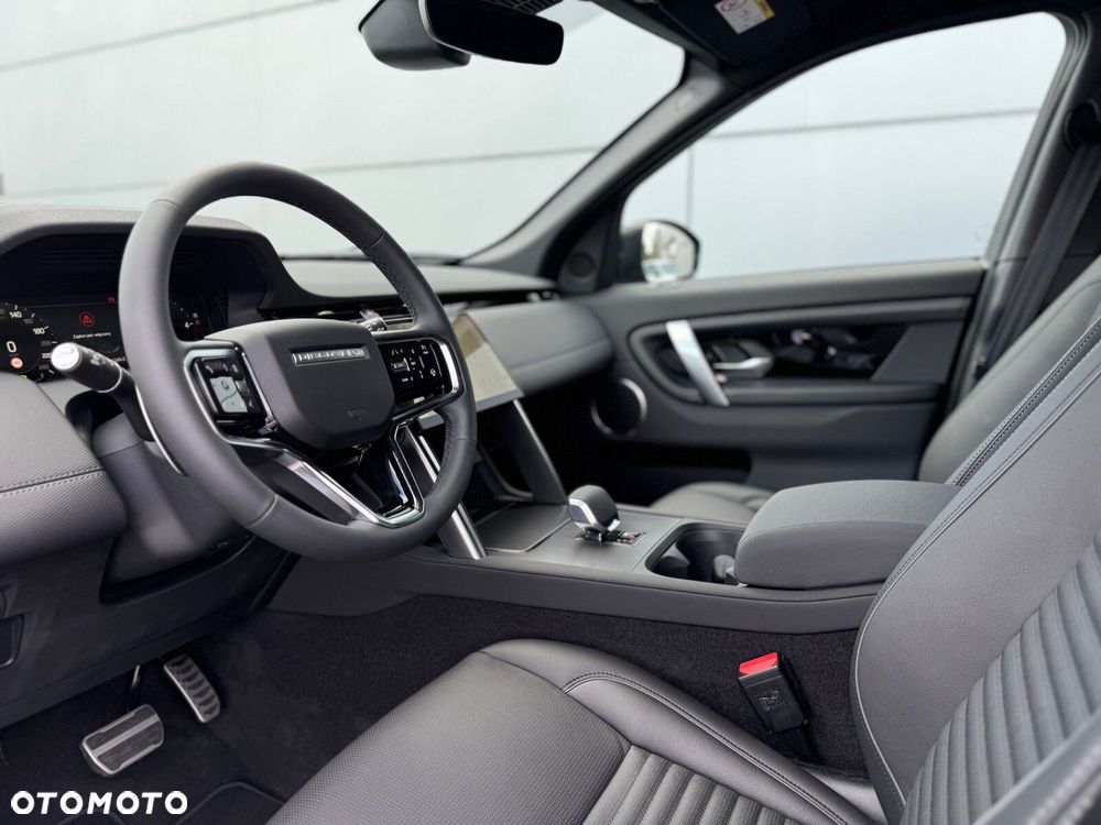 Land Rover Discovery Sport - 13