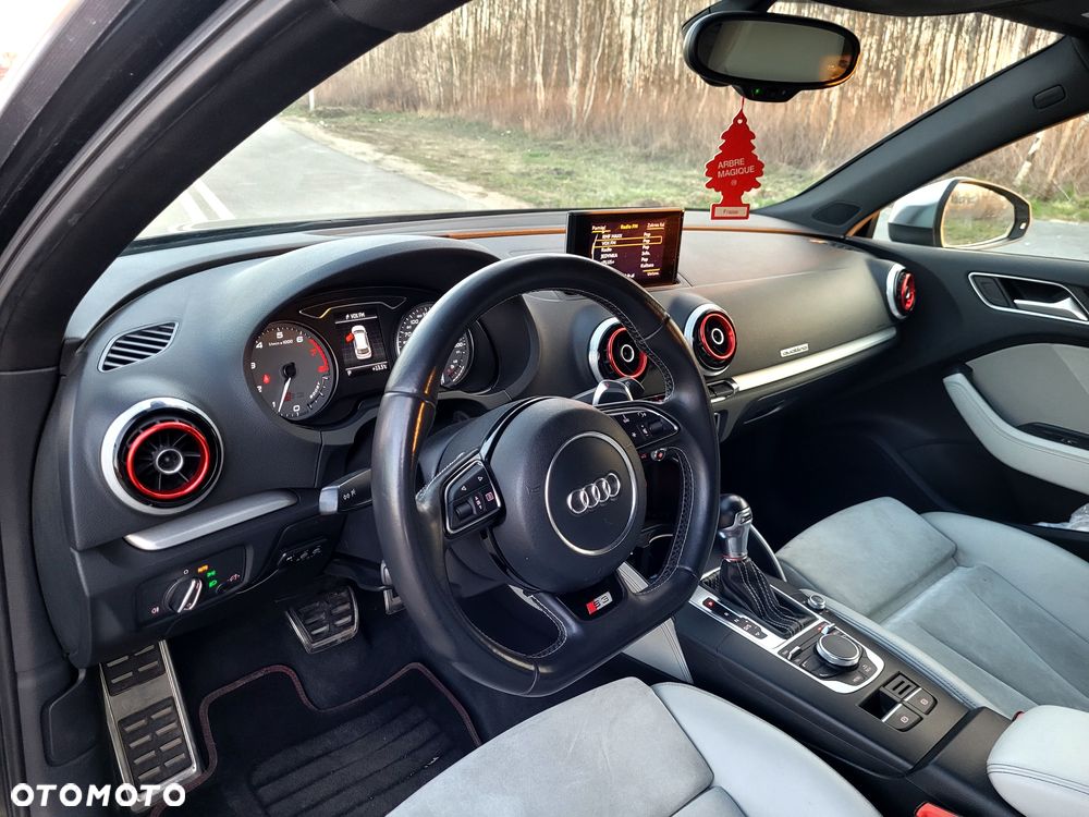 Audi S3 2.0 TFSI Quattro S tronic - 13