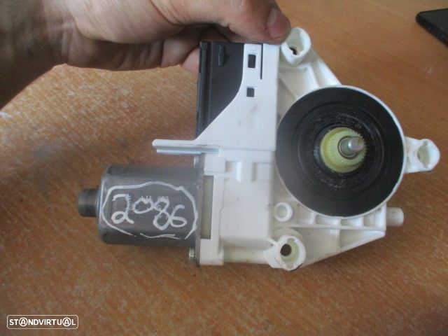 Motor Elevador Vidro 827300001RA RENAULT LAGUNA 3 2008 2.0DCI 130CV 5P  CINZA TD RENAULT LAGUNA 3 2009 1.5DCI 110CV 5P PRETO T DRT - 2