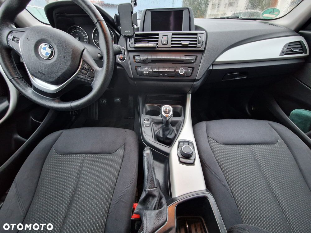 BMW Seria 1 - 18