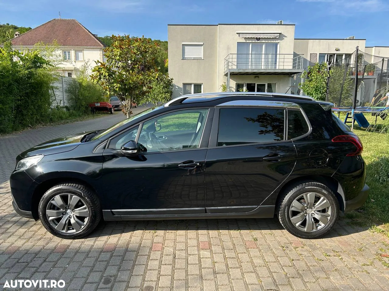 Peugeot 2008 1.2 PureTech Turbo EAT6 S&S Active - 4