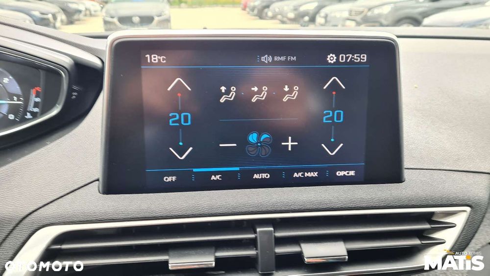 Peugeot 5008 - 23