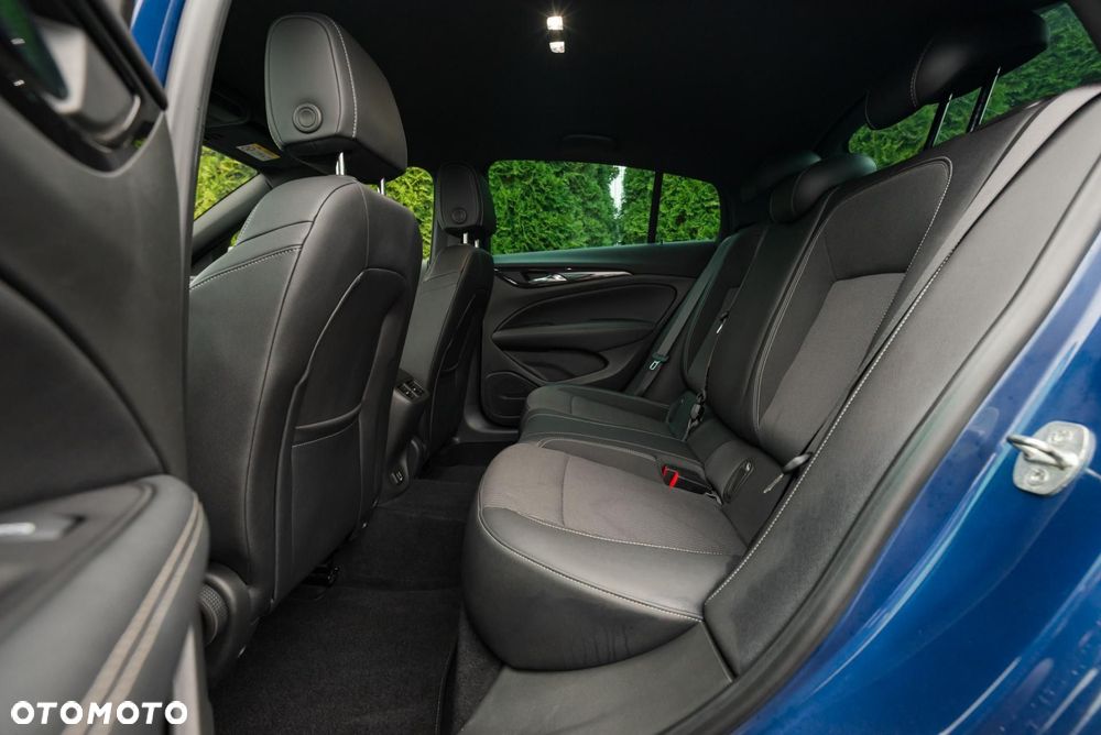 Opel Insignia - 14