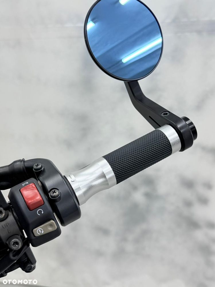 Kawasaki Z 900 RS - 34