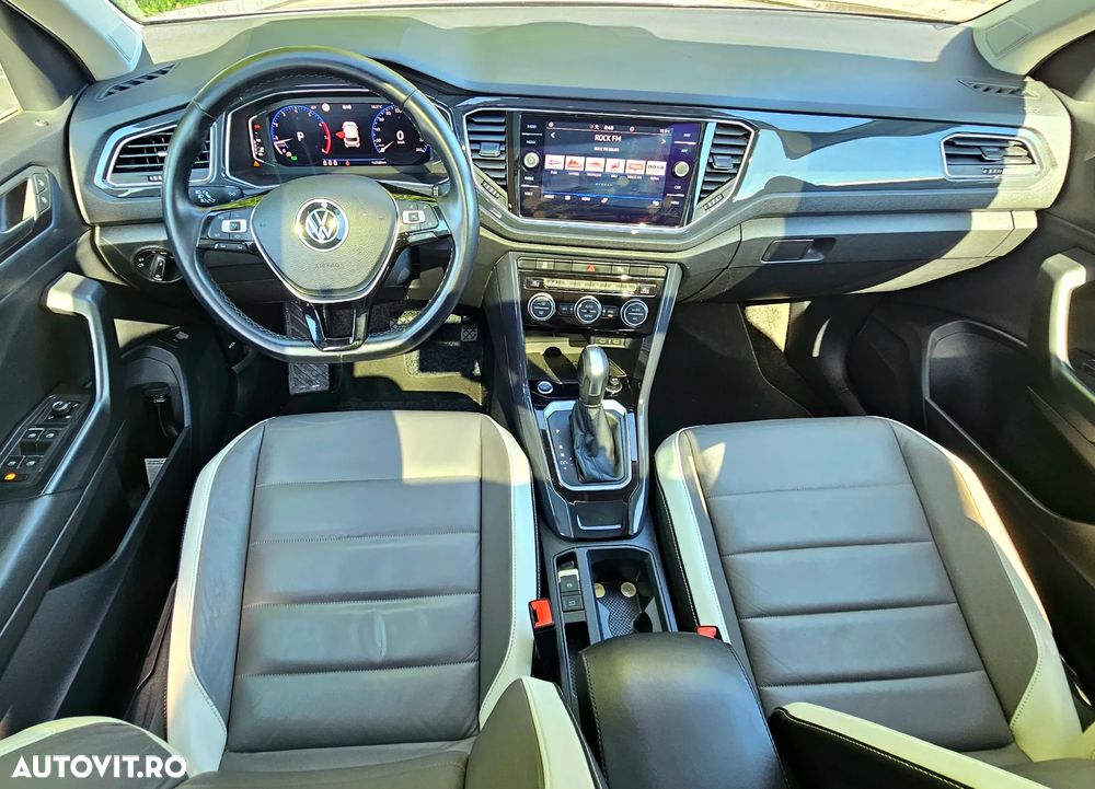 Volkswagen T-Roc - 12