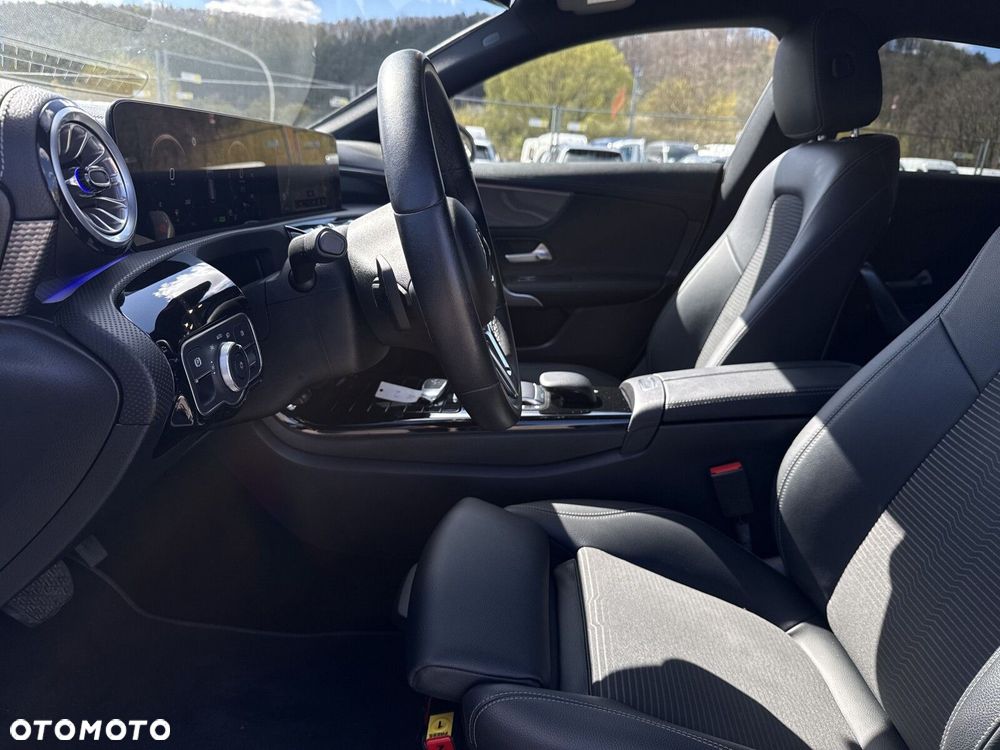 Mercedes-Benz CLA - 15