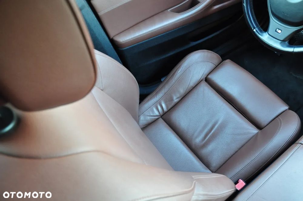 BMW Seria 5 520d - 10