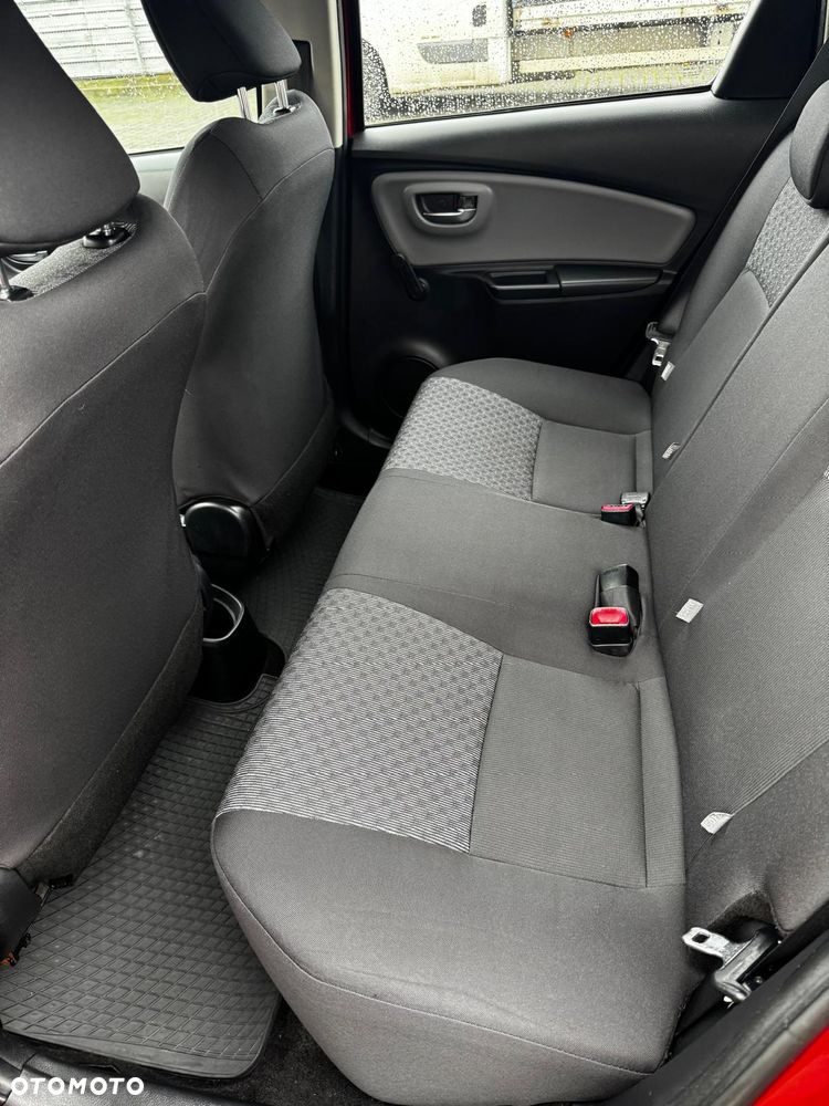 Toyota Yaris 1.33 Active - 9