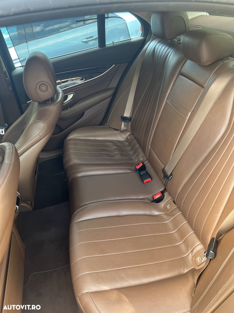 Mercedes-Benz E 220 d 4MATIC Aut. - 7